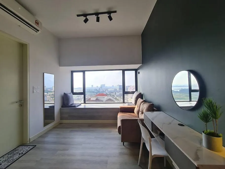 Emerald Prestige Suite Melakatown Seaview Cityview Free Parking Netflix Malacca