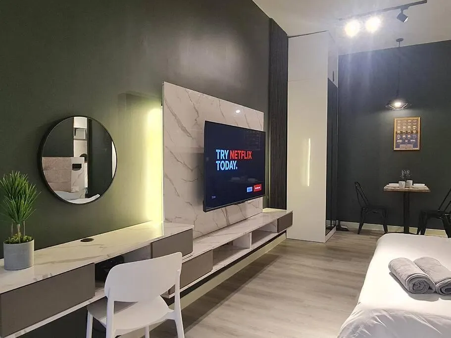 Emerald Prestige Suite Melakatown Seaview Cityview Free Parking Netflix Apartment Malacca