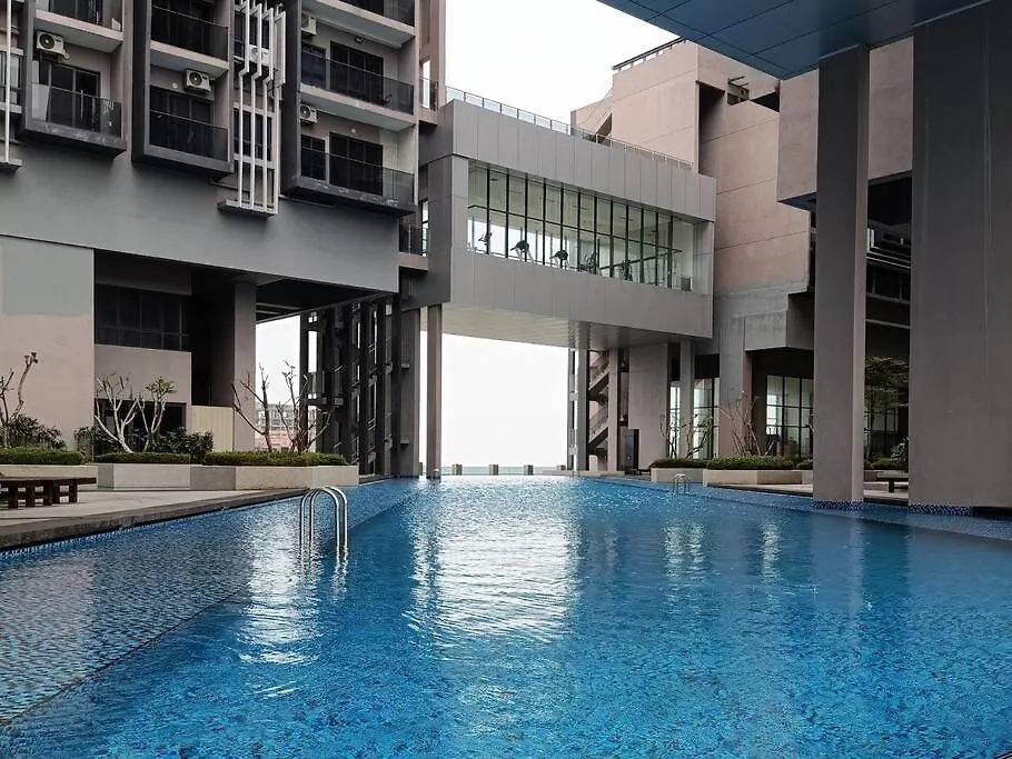 Apartment Emerald Prestige Suite Melakatown Seaview Cityview Free Parking Netflix