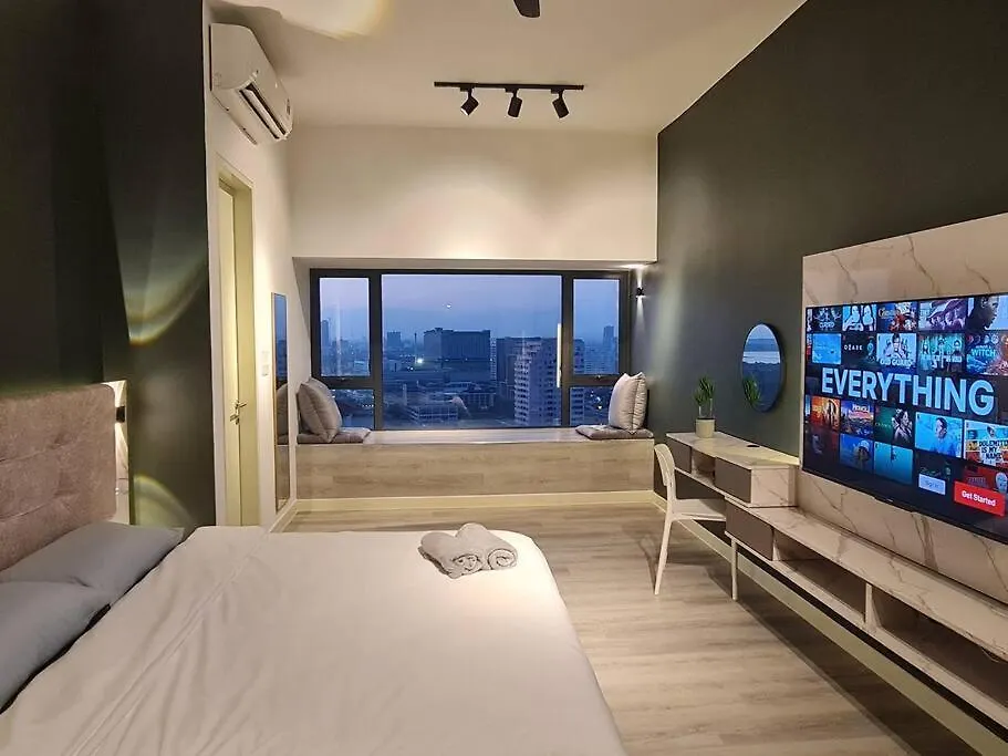 Apartment Emerald Prestige Suite Melakatown Seaview Cityview Free Parking Netflix